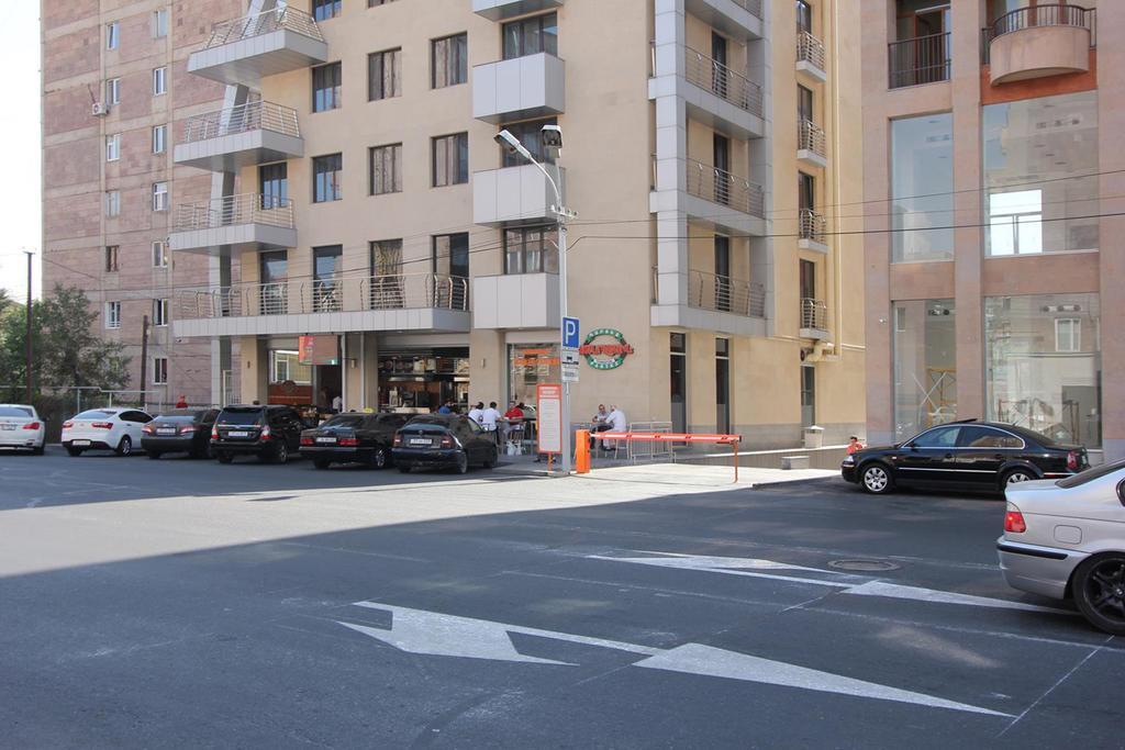 Metro Apartment Erivan Dış mekan fotoğraf